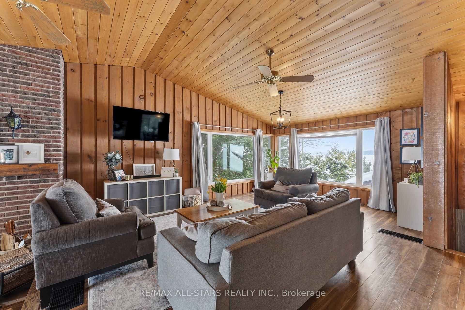 393 Hillside Drive