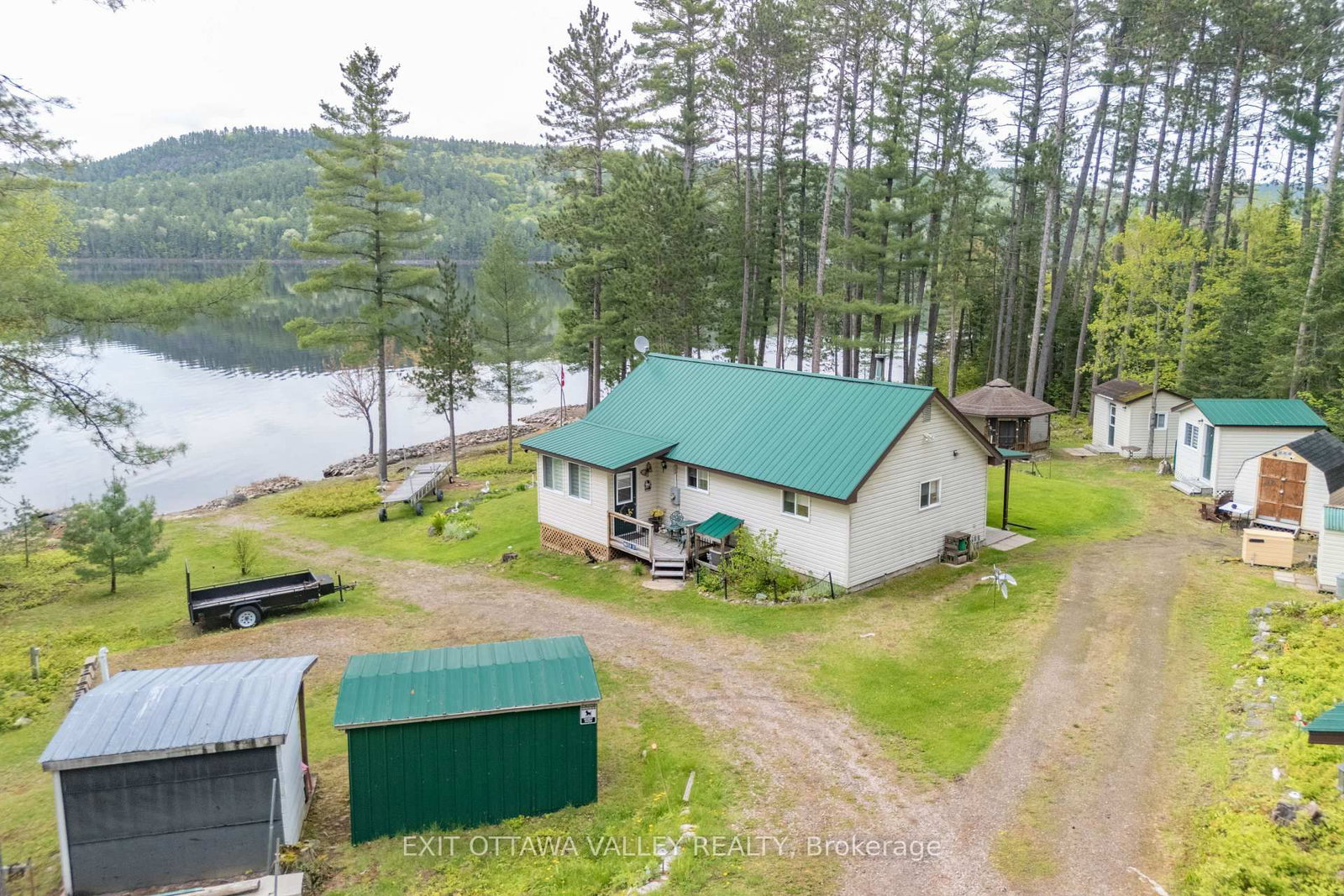 51 Myrlin Way • Deep River, ON photo 1
