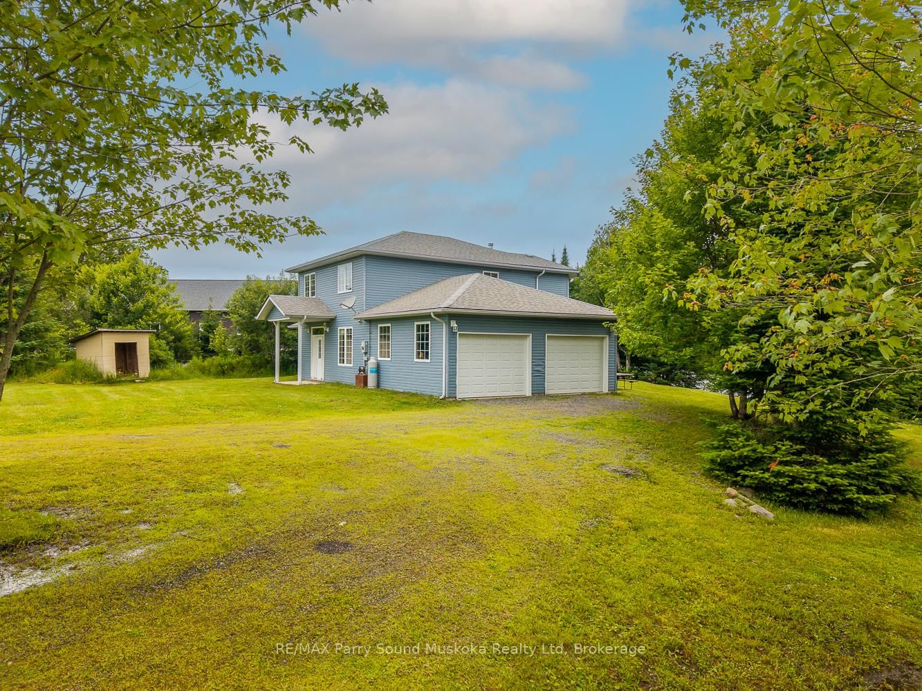 Listing Image 4