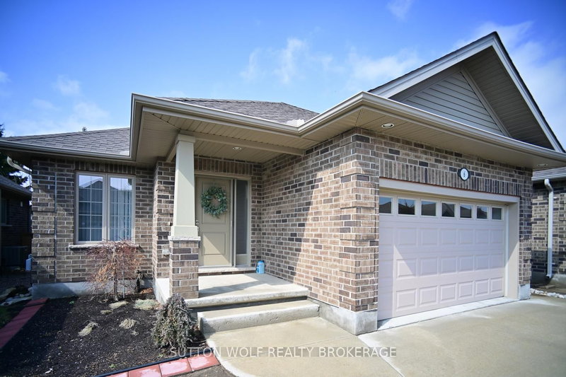 6 - 295 Mogg St, Strathroy-Caradoc, N7G 0C6 | Image 3
