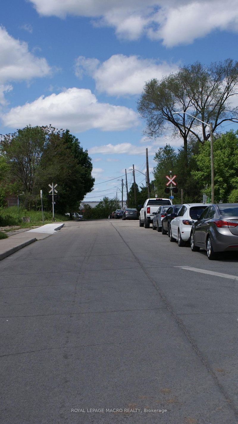 65 Brant St, Hamilton, L8L 0B5 | Image 3