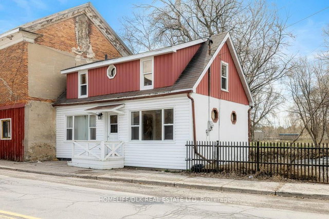 18 Main Street W