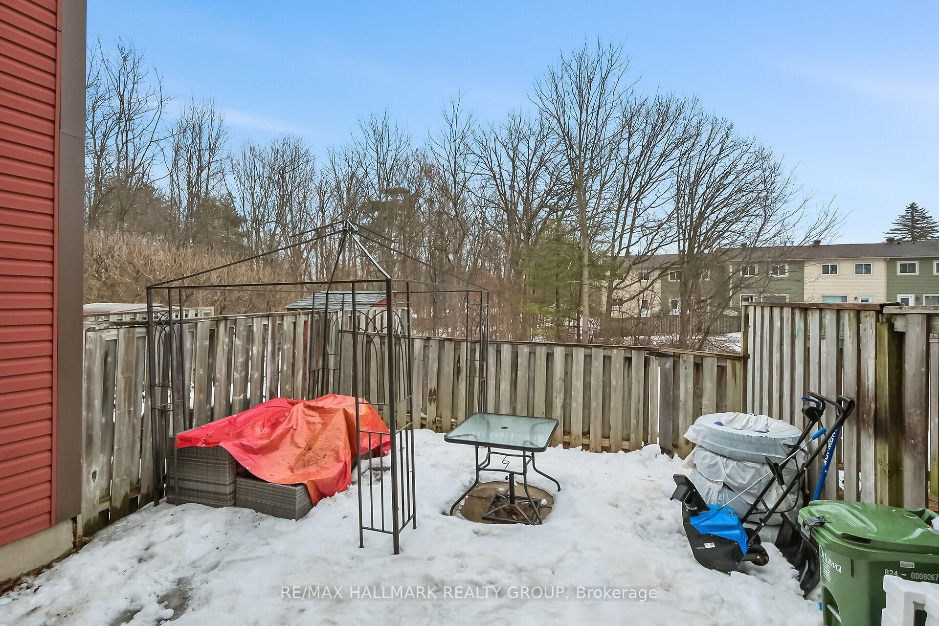 119 Teal Crescent
