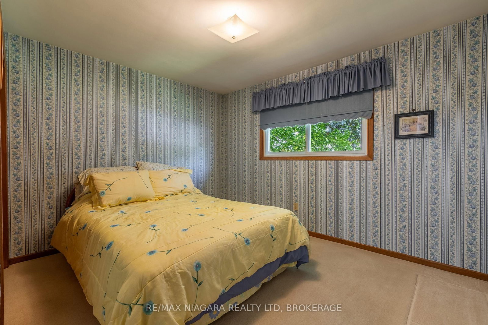 Detached House for sale at 82 Westwood Crescent, Welland, Ontario, L3C 4R3 - Prince Charles - MLS: X12909580