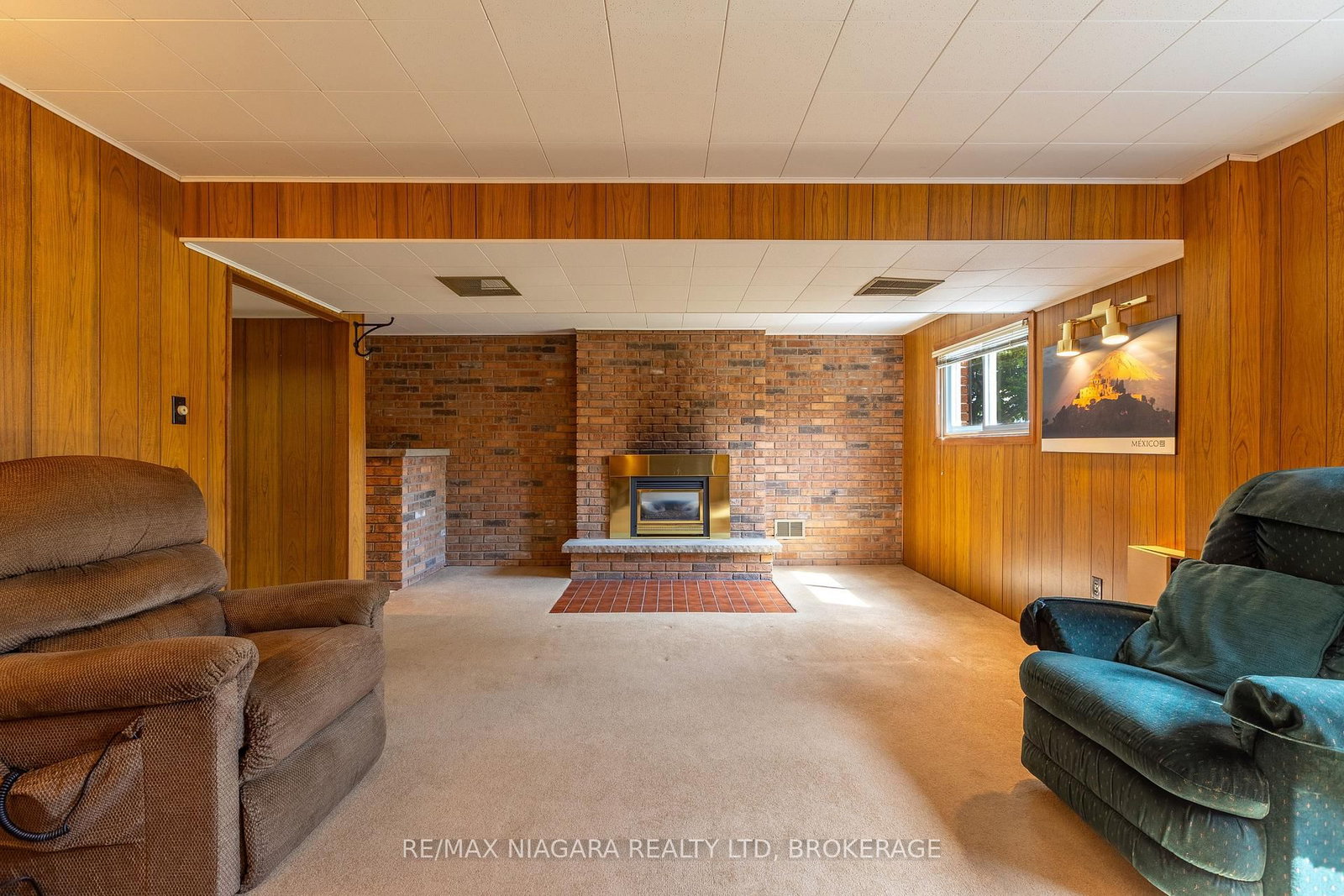 Detached House for sale at 82 Westwood Crescent, Welland, Ontario, L3C 4R3 - Prince Charles - MLS: X12909580