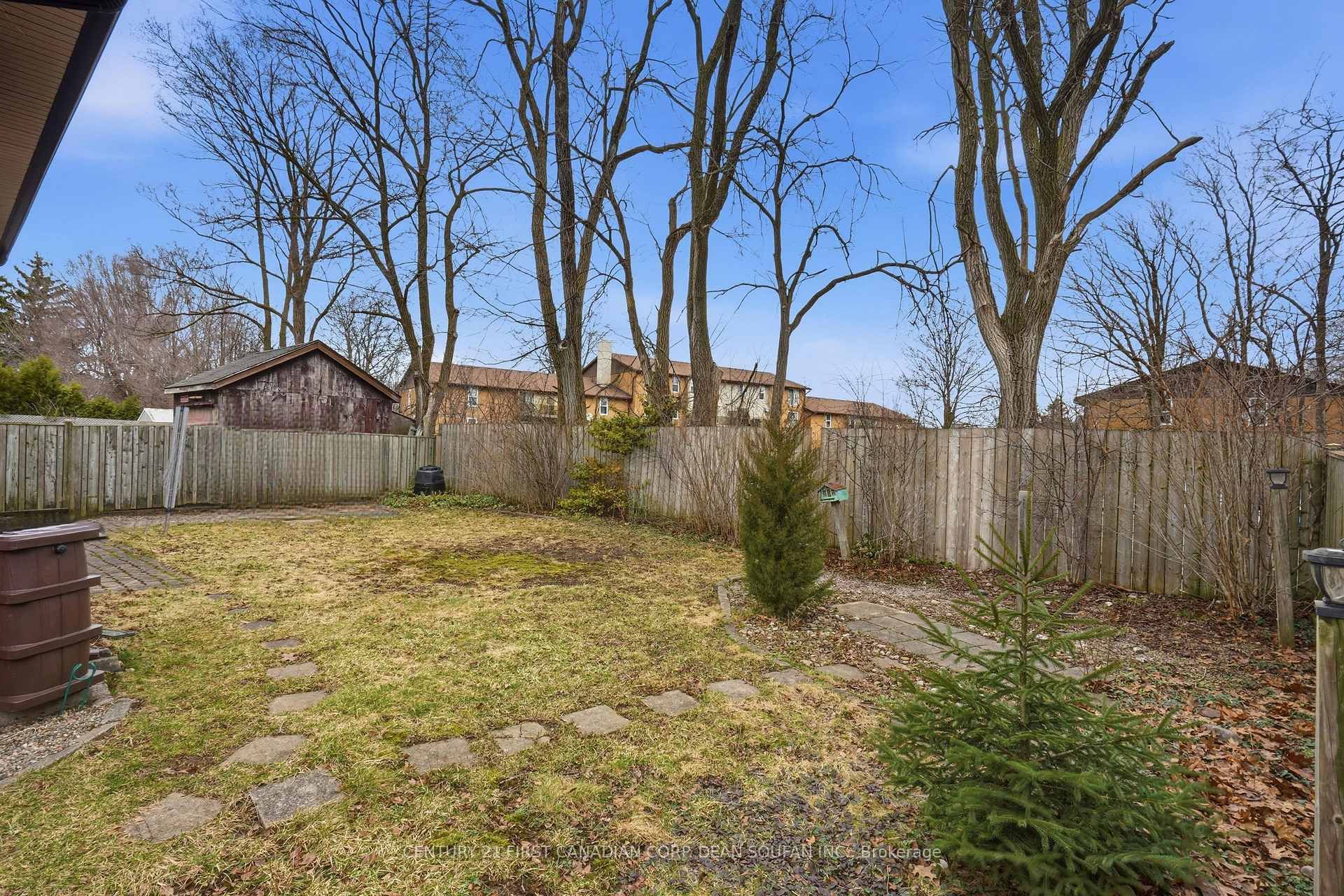 19 Lynngate Grove