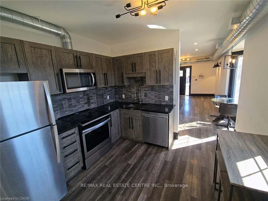 226 Samuelson Street - Photo 16