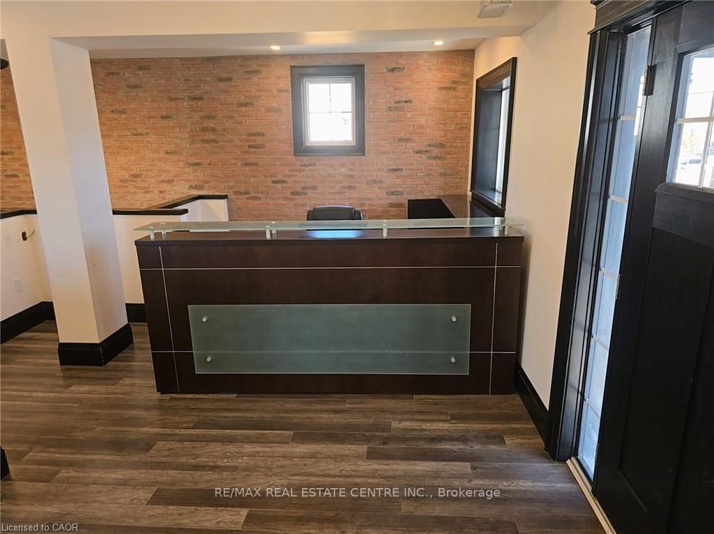 226 Samuelson Street - Photo 3