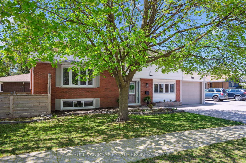185 Carter Ave, Waterloo, N2J 3K5 | Image 2