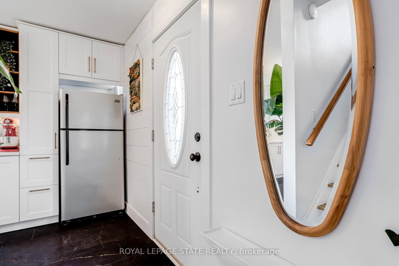 624 Burgess Ave, Hamilton, L8H 6H9 | Image 3