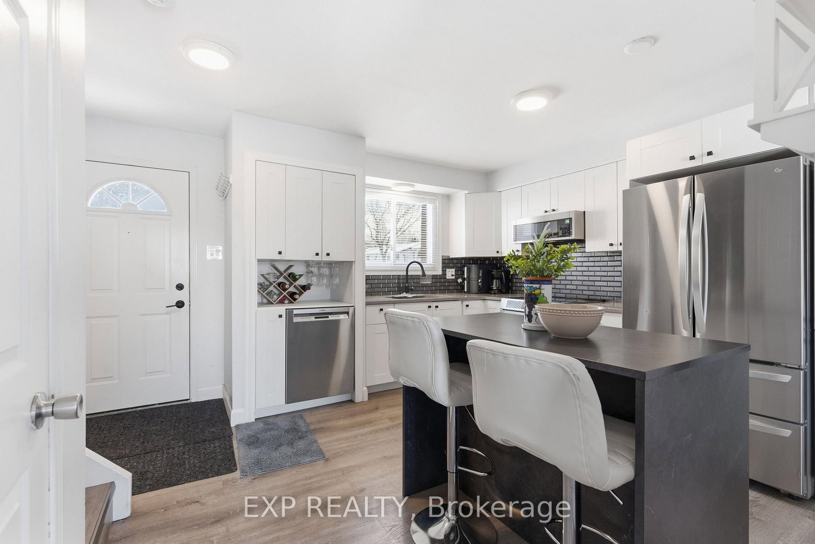 3322 ADDISON Avenue, Unit 10 - Photo 3