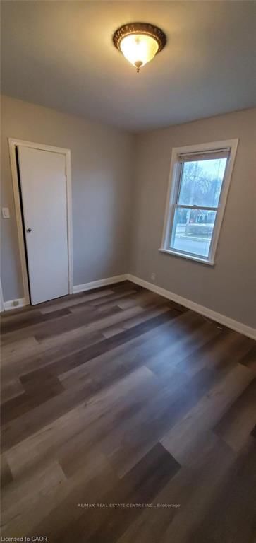 89 Elgin Street N - Photo 13