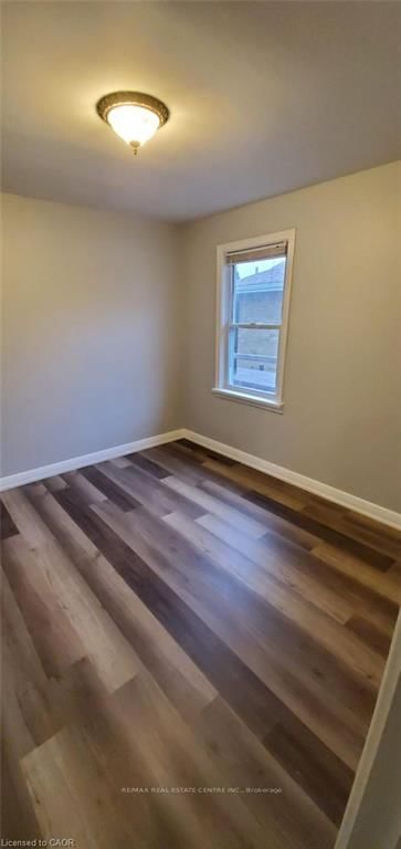 89 Elgin Street N - Photo 16