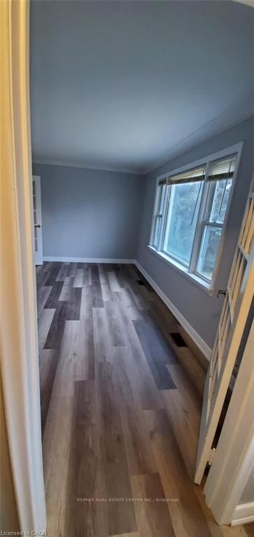 89 Elgin Street N - Photo 21