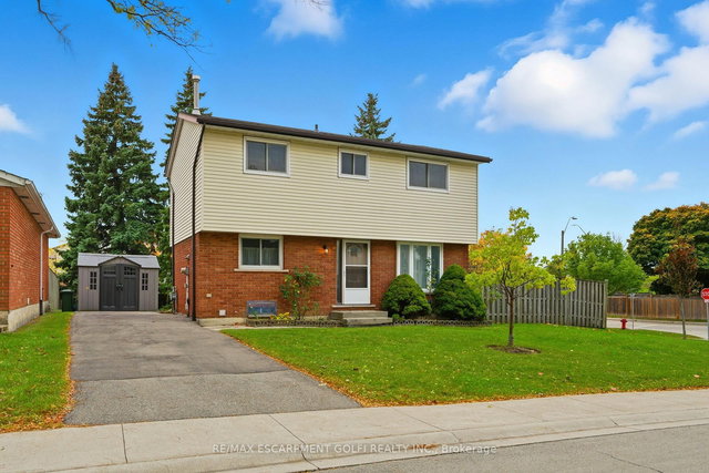 28 Bacall Crescent