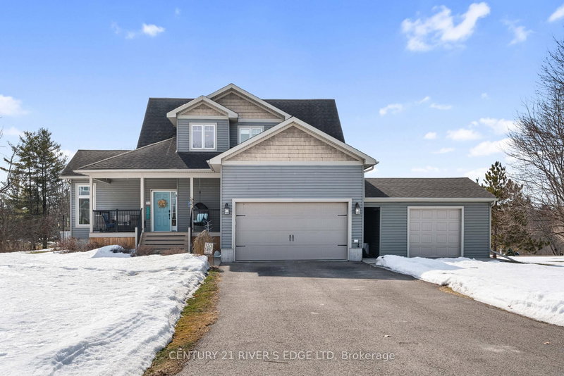 home for sale on 7 Cummings Road