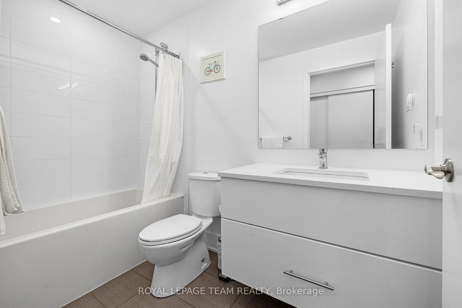 98 Richmond Road, Unit 206 - Photo 19