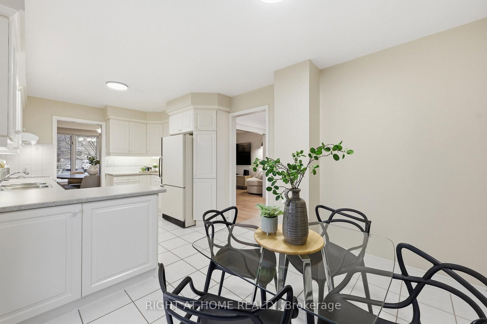 Detached House for sale at 50 Boulding Avenue, Hamilton, Ontario, L0R 2H3 - Waterdown - MLS: X12910464