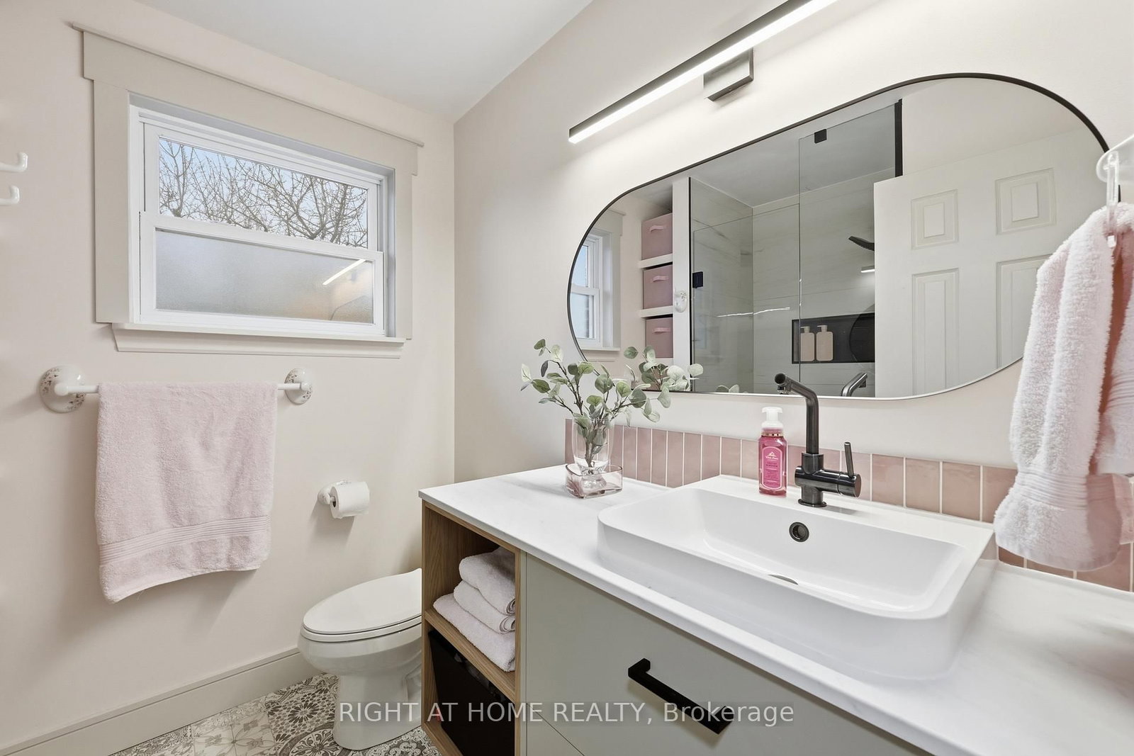 Detached House for sale at 50 Boulding Avenue, Hamilton, Ontario, L0R 2H3 - Waterdown - MLS: X12910464