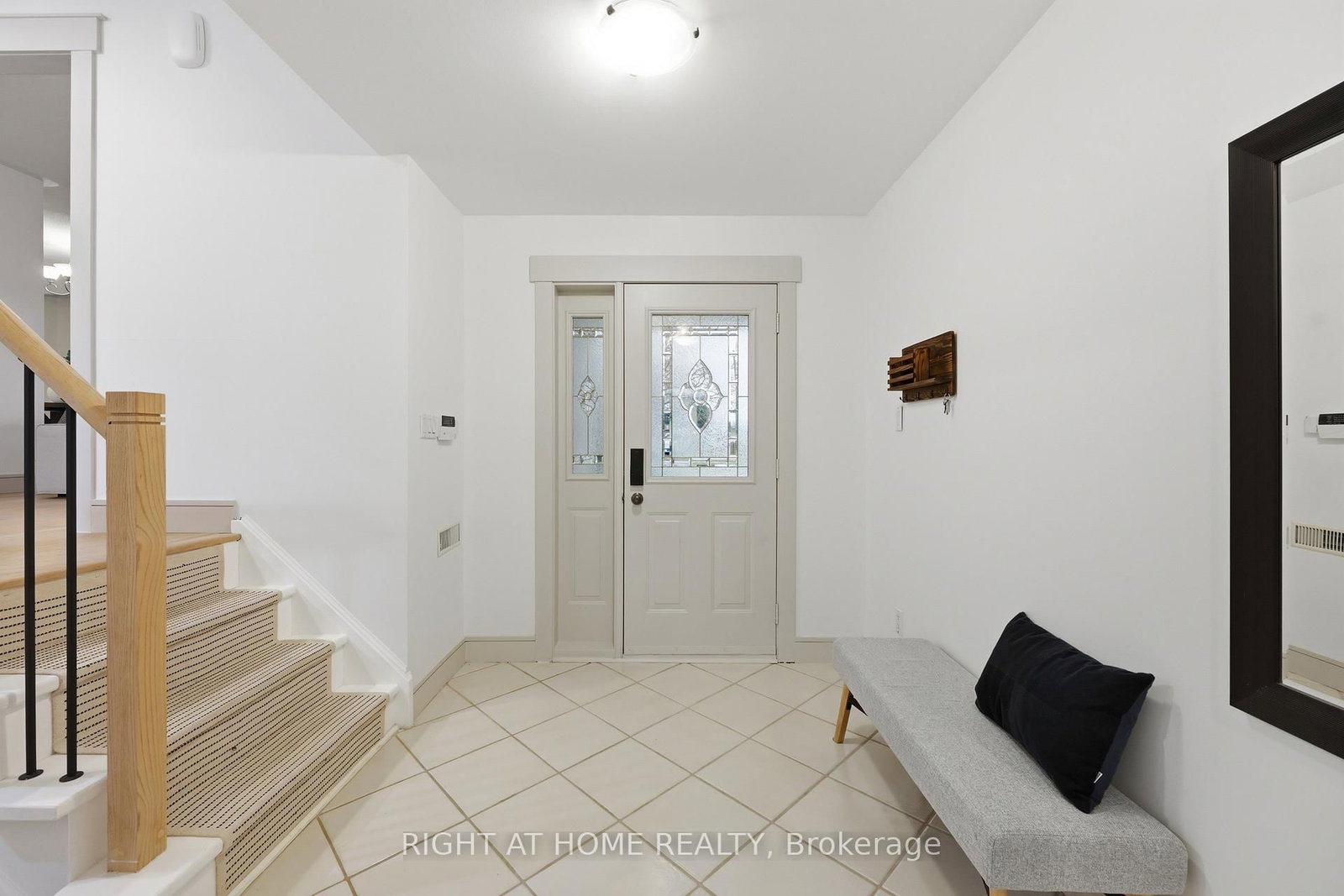 Detached House for sale at 50 Boulding Avenue, Hamilton, Ontario, L0R 2H3 - Waterdown - MLS: X12910464