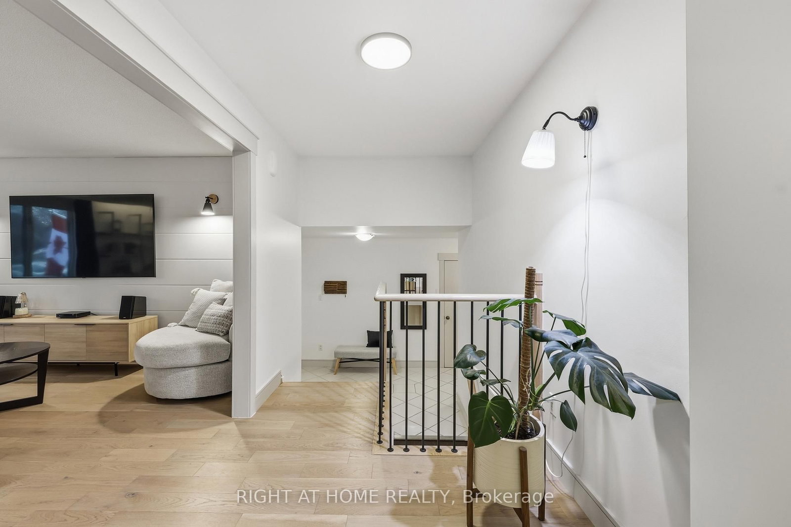 Detached House for sale at 50 Boulding Avenue, Hamilton, Ontario, L0R 2H3 - Waterdown - MLS: X12910464