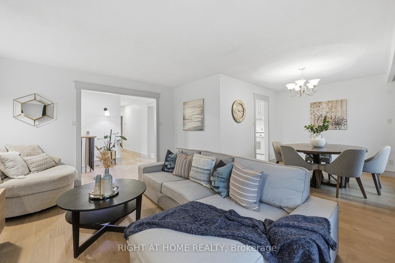 Detached House for sale at 50 Boulding Avenue, Hamilton, Ontario, L0R 2H3 - Waterdown - MLS: X12910464