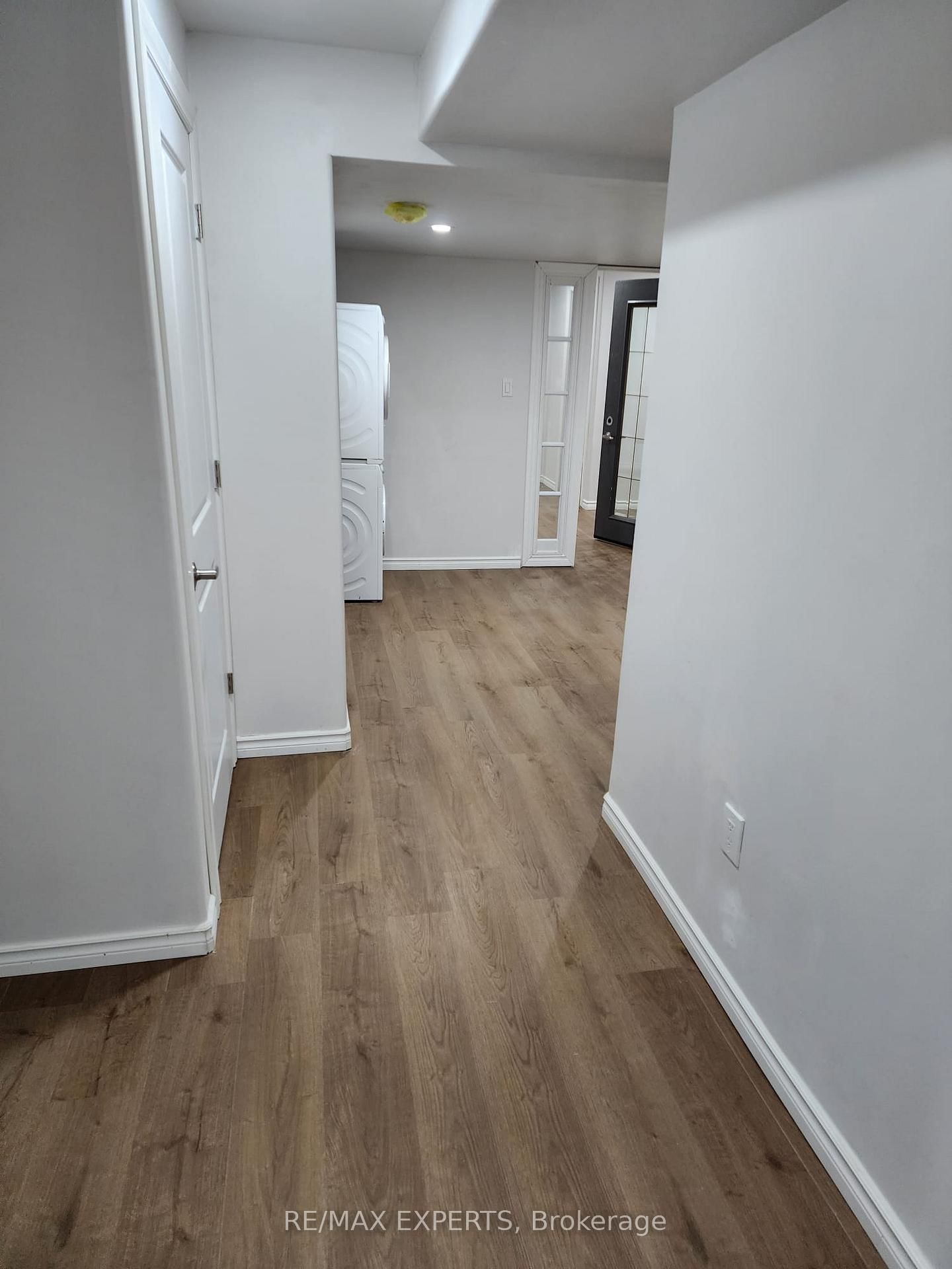 2421 Seven Oaks Ridge, Unit Bsmt - Photo 2