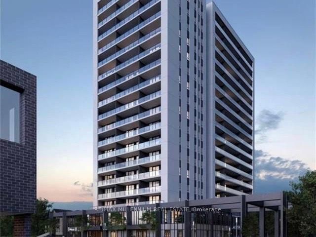 home for lease on 907-741 King Street W