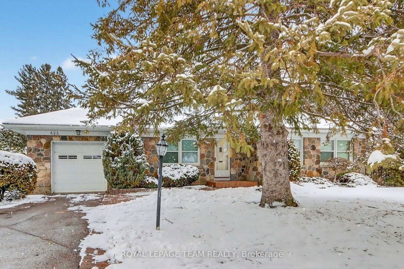 825 Killeen Ave, Ottawa, K2A 2X8 | Image 2