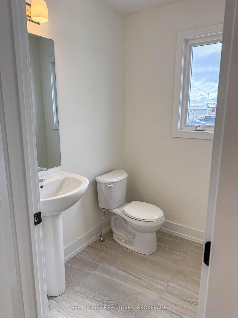 64 Dusenbury Dr, Bissett Creek, K0H 2H0 | Image 3