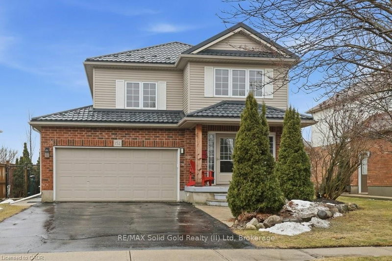 home for sale on 152 Laschinger Boulevard