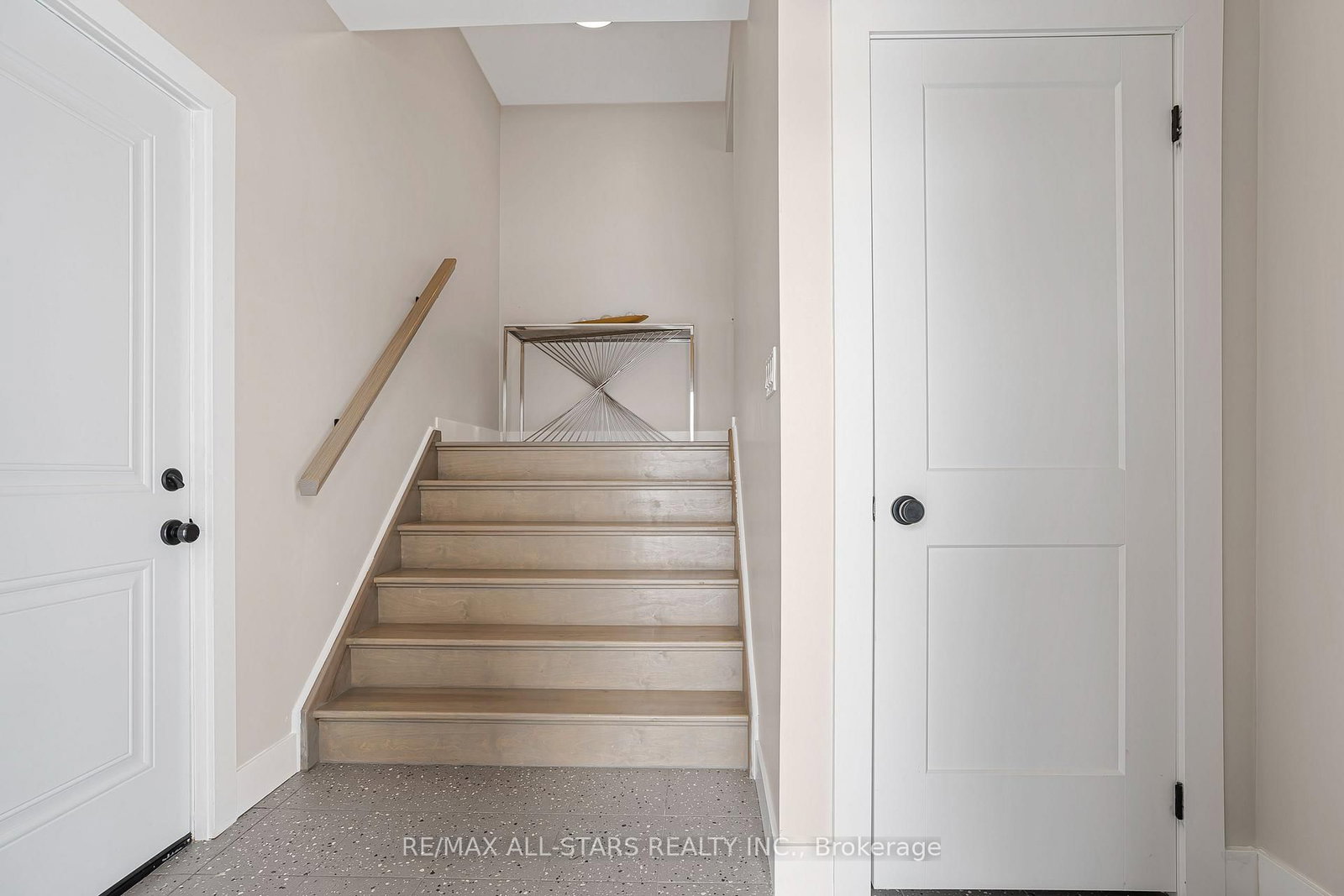103 Edgar Street • Southgate, ON photo 4