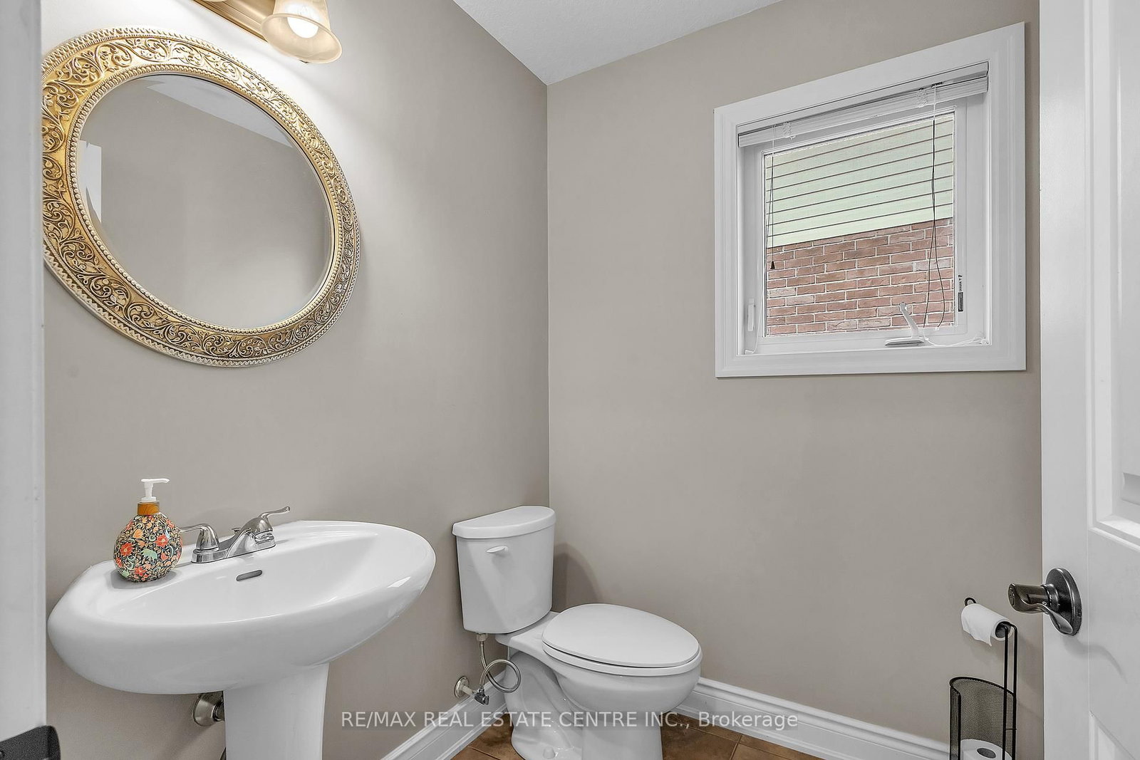 237 Goodwin Drive - Photo 6