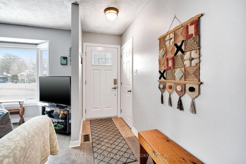 63 Dundee Crt, London South, N6C 5E4 | Image 3