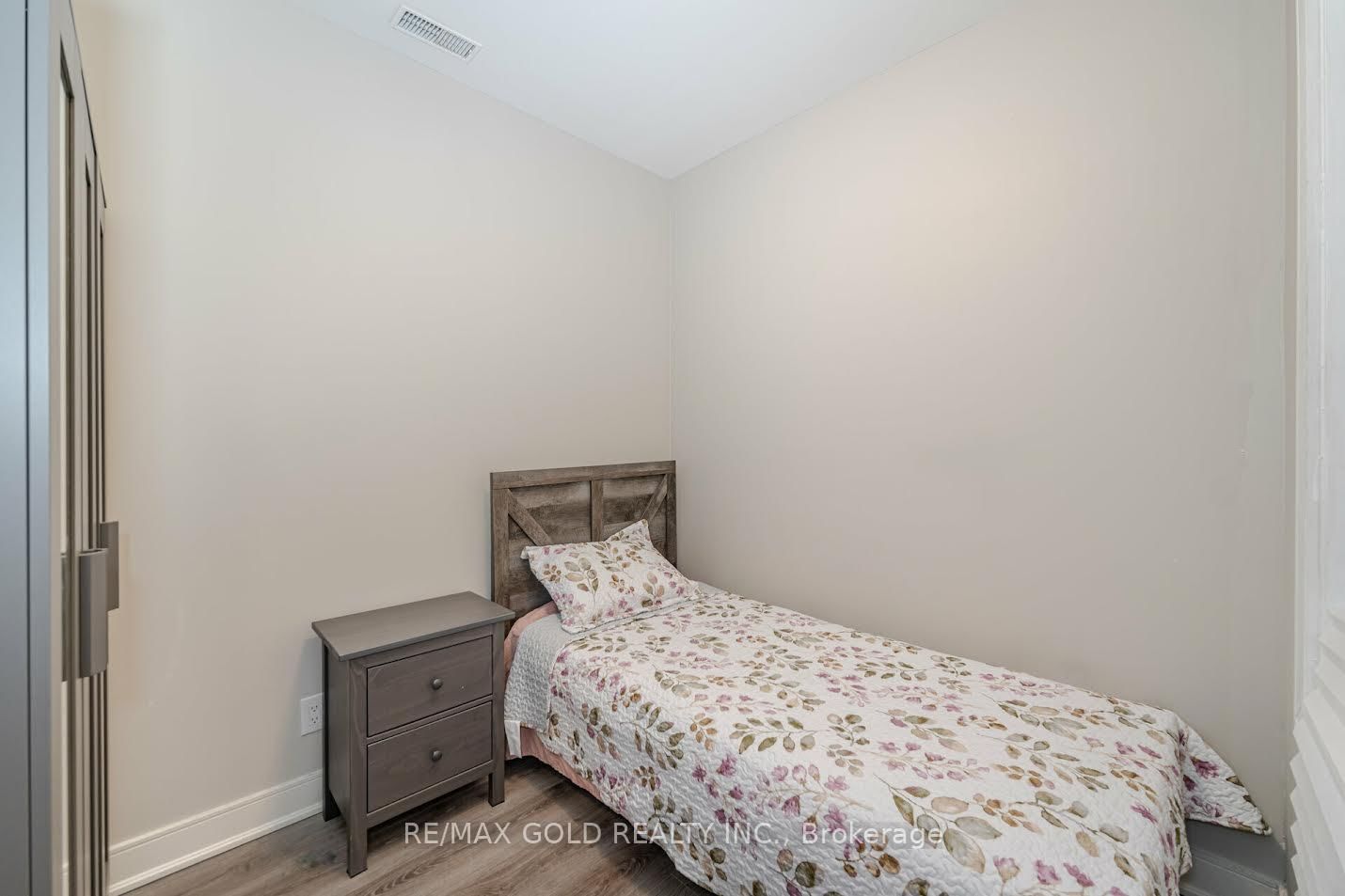 Condo for sale at 806-150 Main Street, Hamilton, Ontario, L8P 1H8 - Central - MLS: X12911252