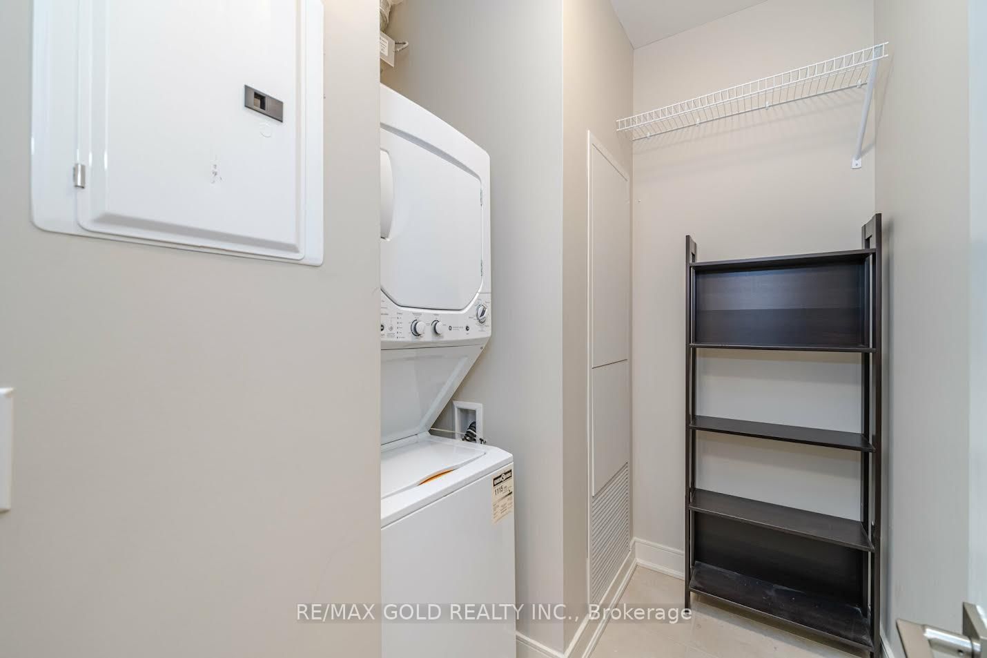 Condo for sale at 806-150 Main Street, Hamilton, Ontario, L8P 1H8 - Central - MLS: X12911252