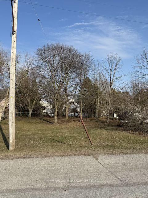 Beside 71 Stanley Street