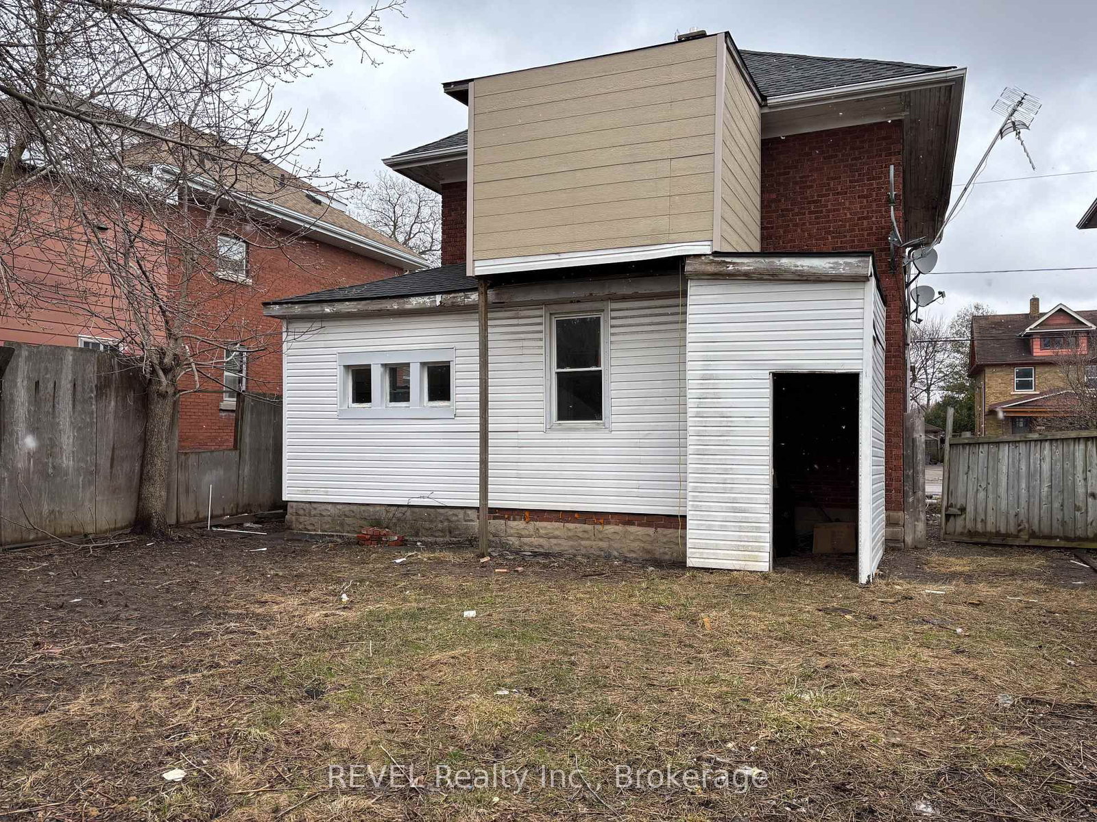 4819 Fourth Avenue • Niagara Falls, ON photo 33