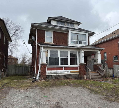 4819 Fourth Avenue • Niagara Falls, ON photo 4