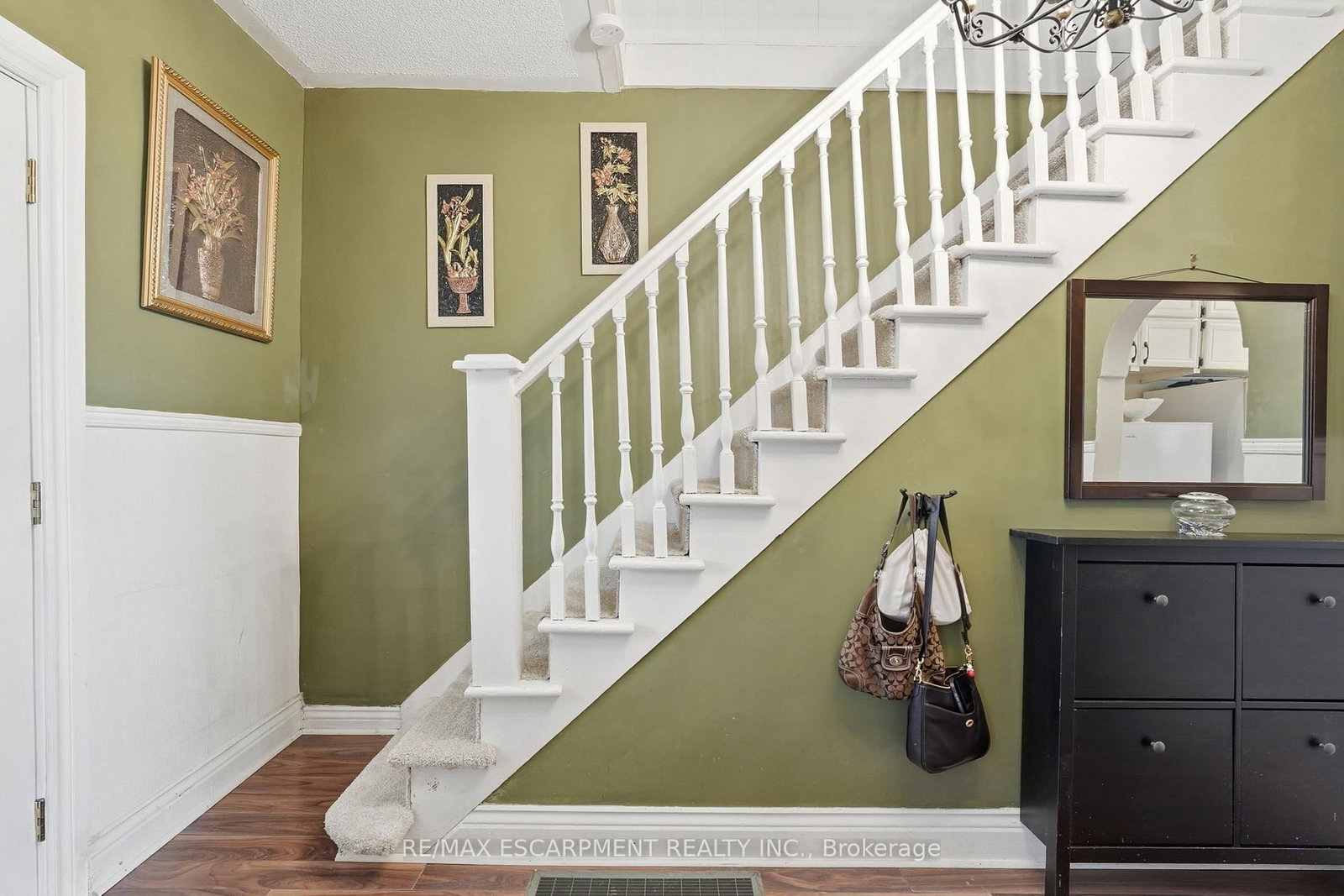 Detached House for sale at 95 East 35th Street, Hamilton, Ontario, L8V 3X9 - Raleigh - MLS: X12911822