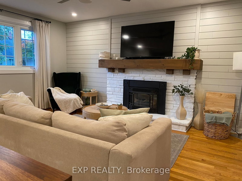 1237 Vancouver Ave, Ottawa, K1V 6V2 | Image 2