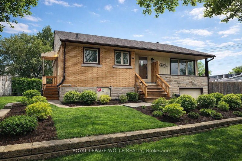 UPPER - 148 Siebert Ave, Kitchener, N2C 2A8 | Image 2