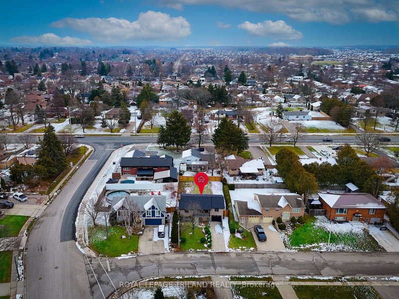 home for sale on 32 Parish Street