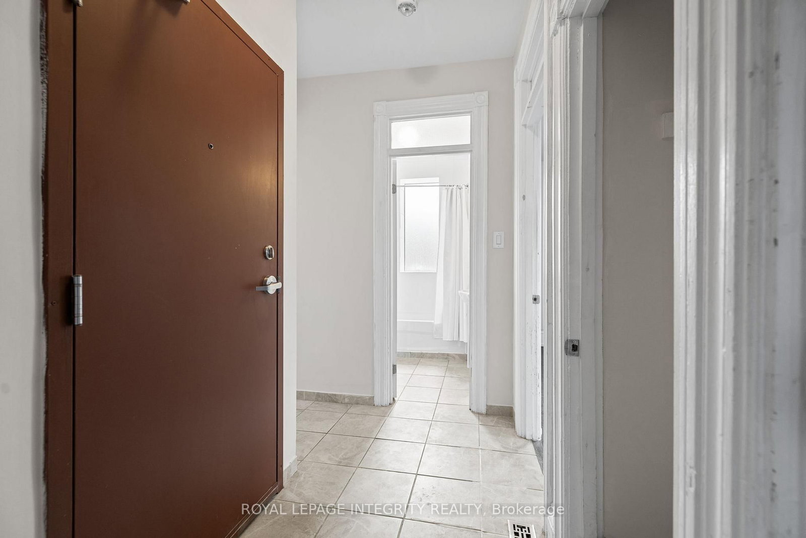172 COBOURG Street, Unit 2 - Photo 2