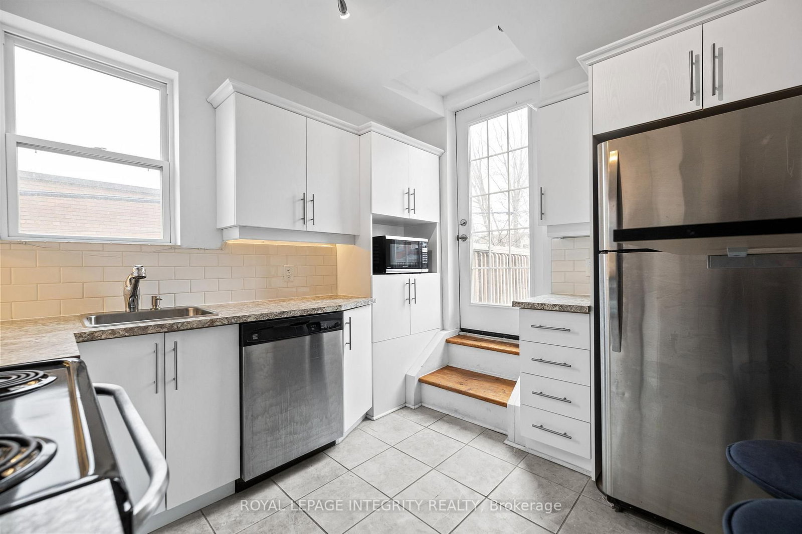 172 COBOURG Street, Unit 2 - Photo 3