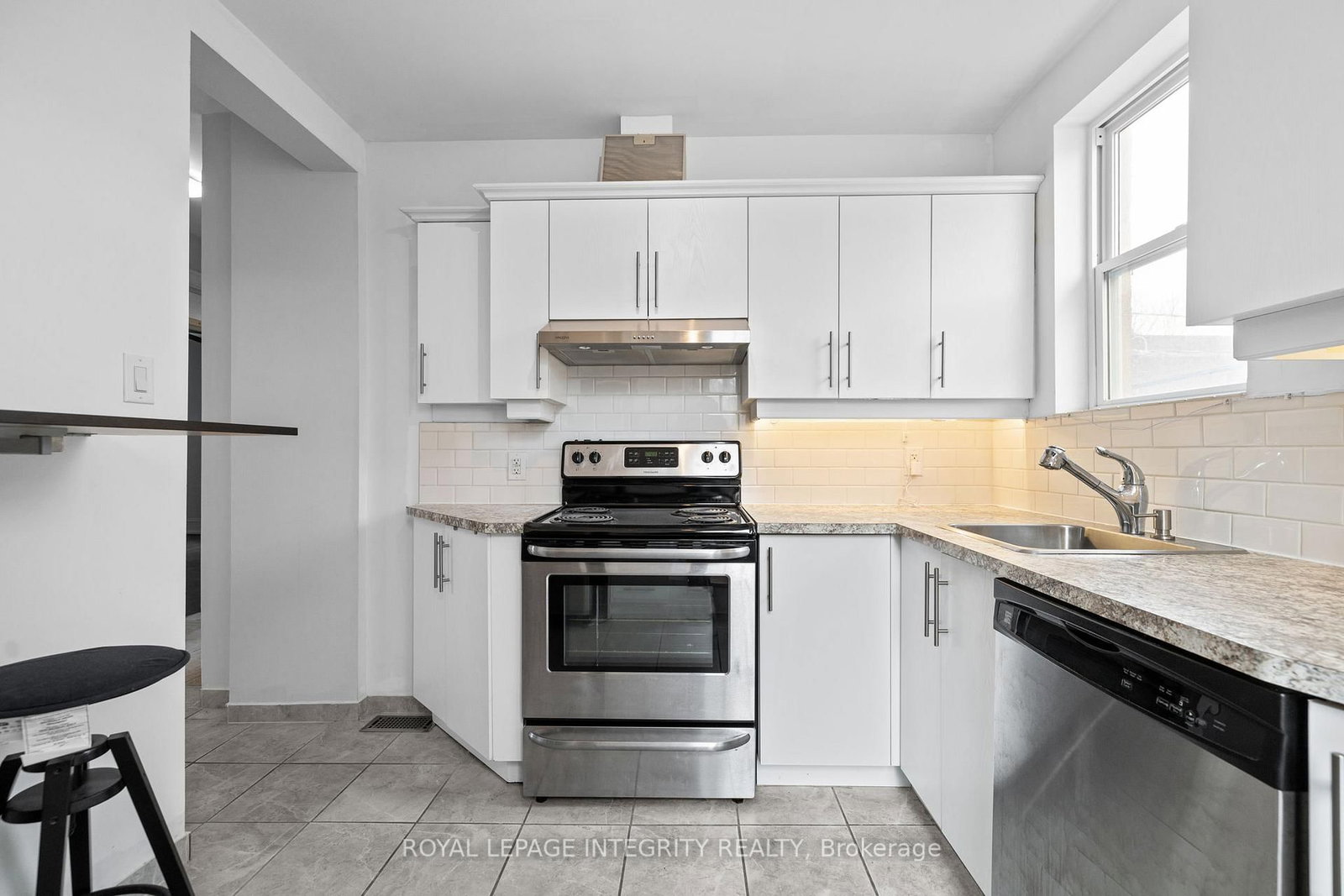 172 COBOURG Street, Unit 2 - Photo 4