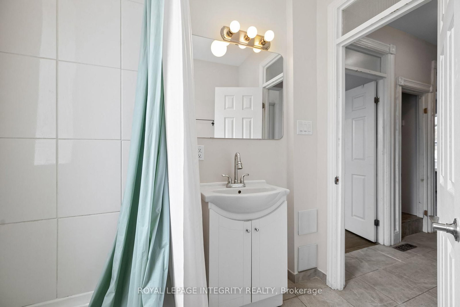 172 COBOURG Street, Unit 2 - Photo 8