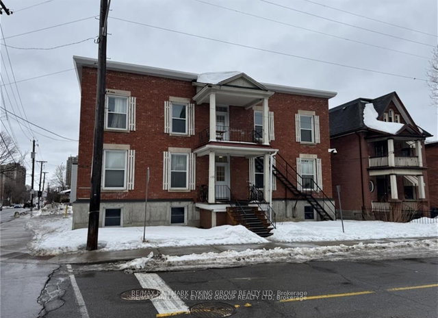 3 - 135 Concord Street S