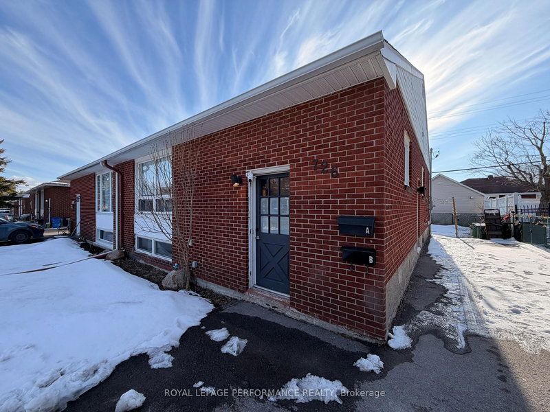 A - 726 Cummings Ave, Ottawa, K1K 2L1 | Image 2