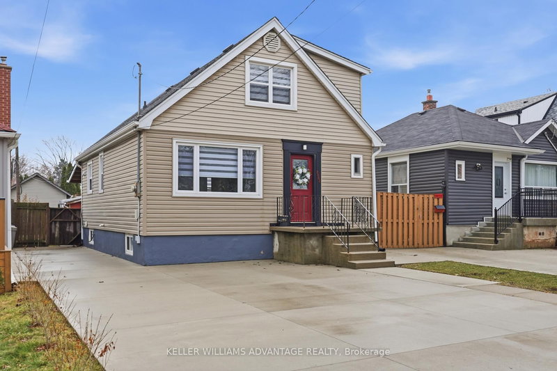 2062 Barton St E, Hamilton, L8H 2Z4 | Image 3